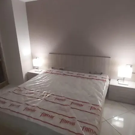 לינה וארוחת בוקר Mignone Luxury House 4*