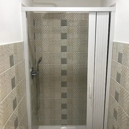 לינה וארוחת בוקר Mignone Luxury House