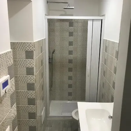 Mignone Luxury House לינה וארוחת בוקר 4*