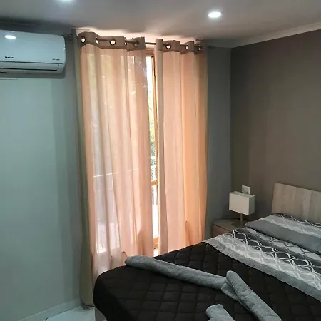 לינה וארוחת בוקר Mignone Luxury House נאפולי