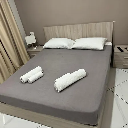 לינה וארוחת בוקר Mignone Luxury House נאפולי